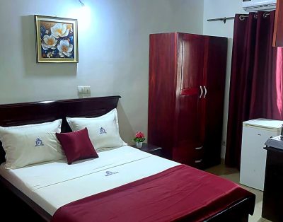 Chambre meublée et climatisée au Carrefour Andem, Douala